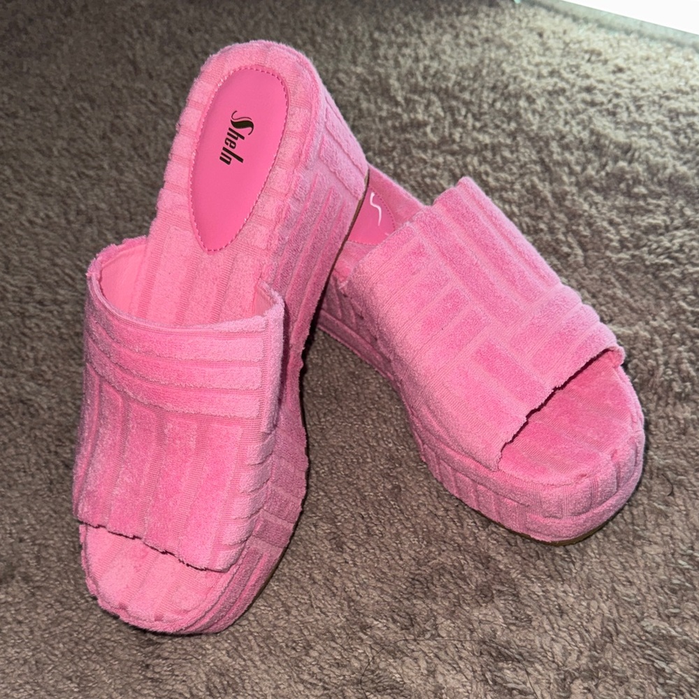 SHEIN Bright Pink Textured Platform Slides